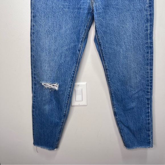 Levi's Wedgie Jeans Distressed Button Fly Raw Hem Size 26 - Picture 6 of 14